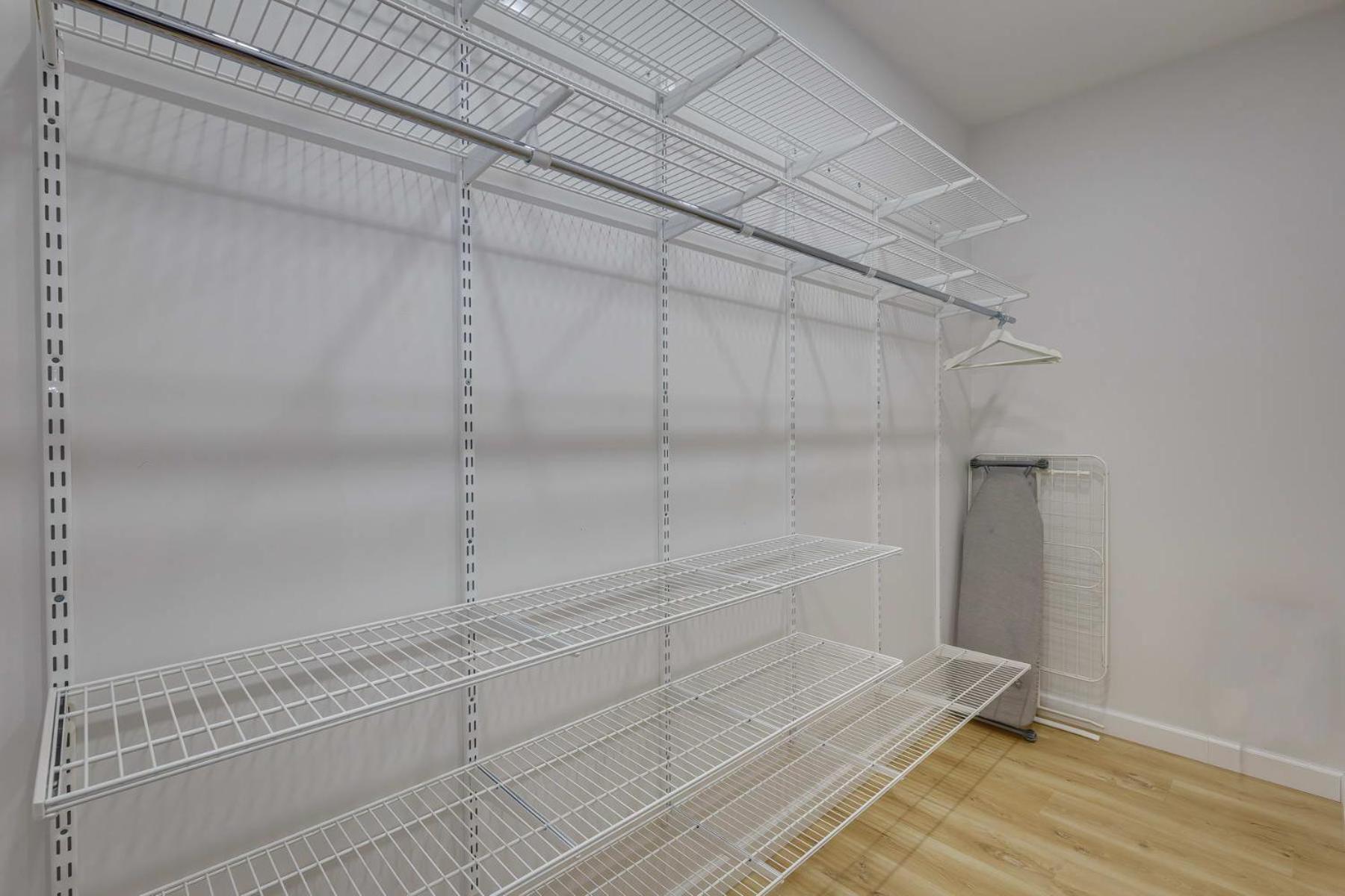 Opera Apartments Алма Ата Стая снимка