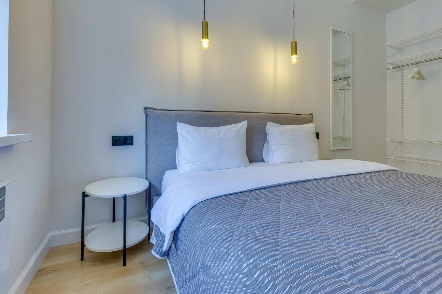 Opera Apartments Алма Ата Стая снимка