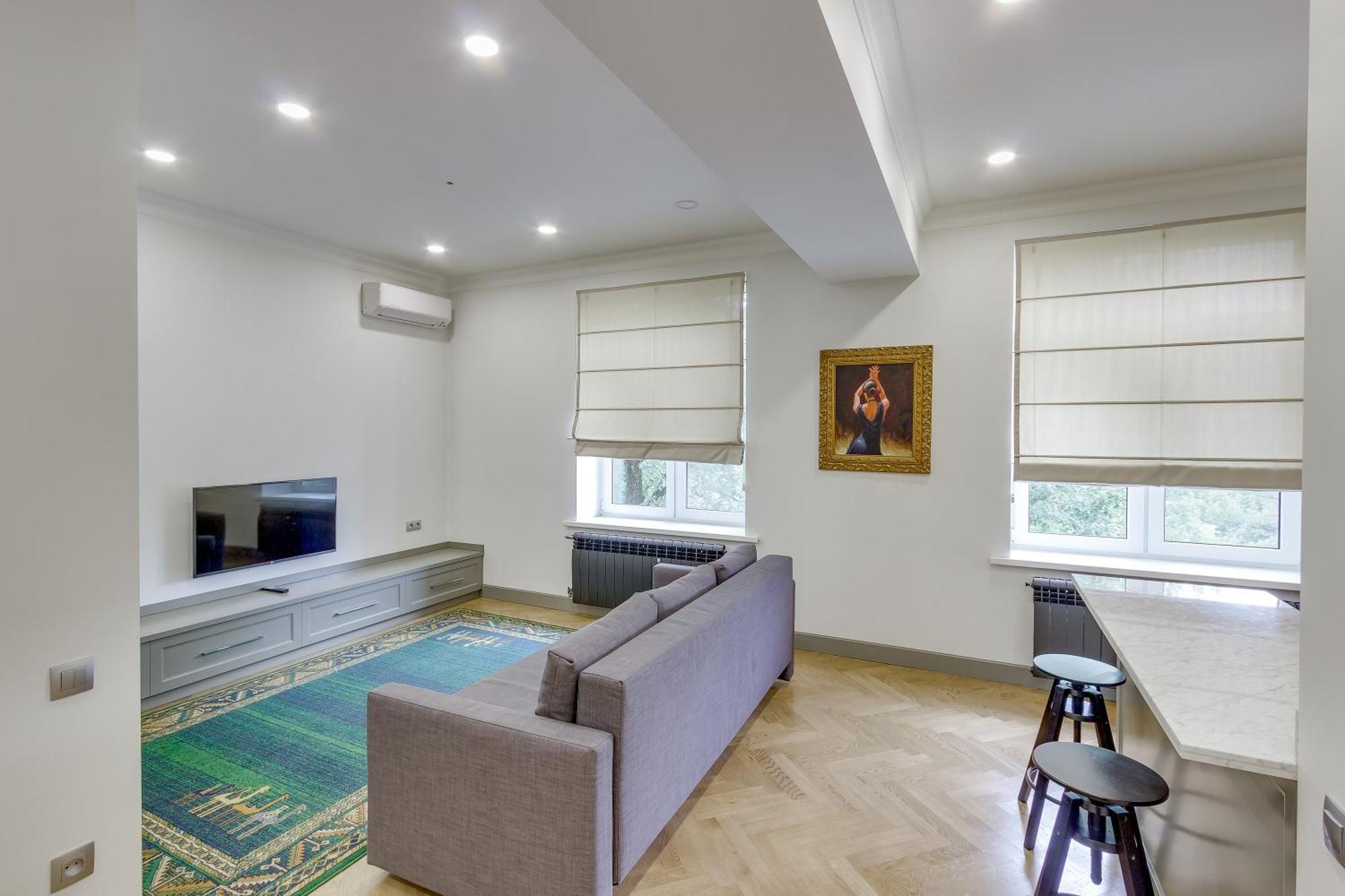 Opera Apartments Алма Ата Стая снимка