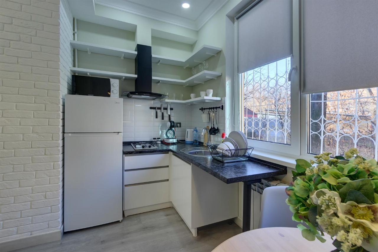 Opera Apartments Алма Ата Екстериор снимка