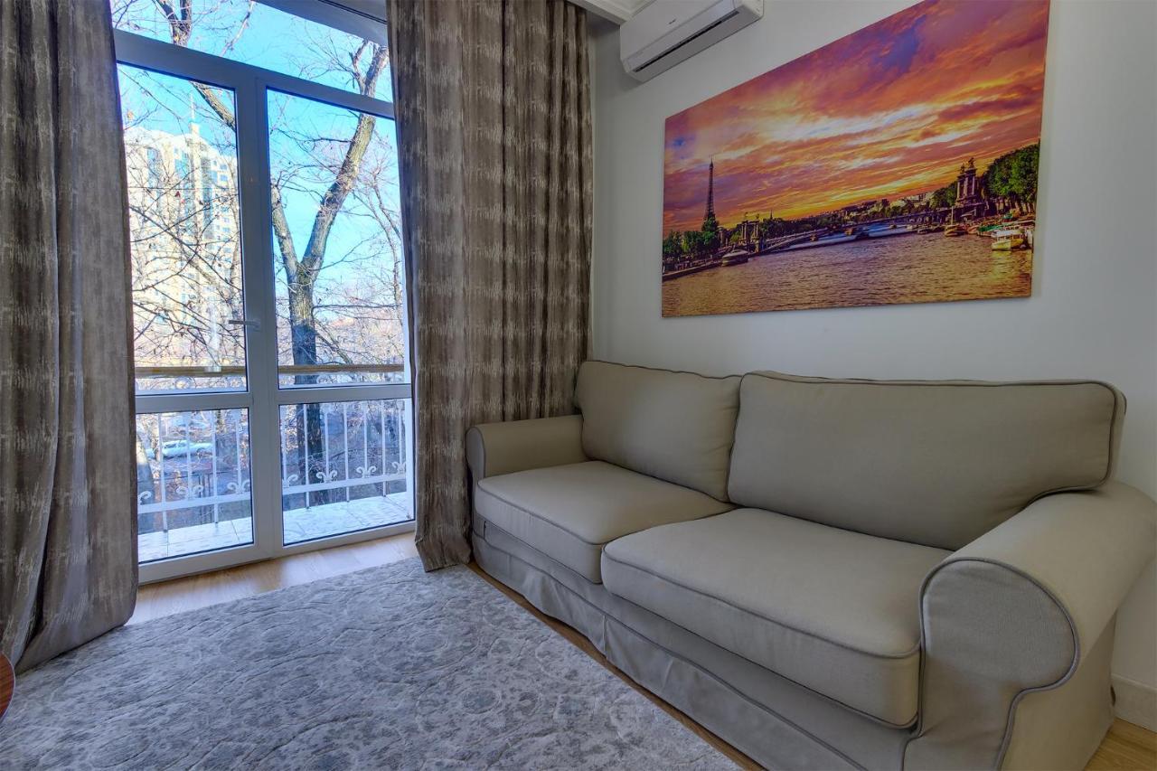 Opera Apartments Алма Ата Екстериор снимка