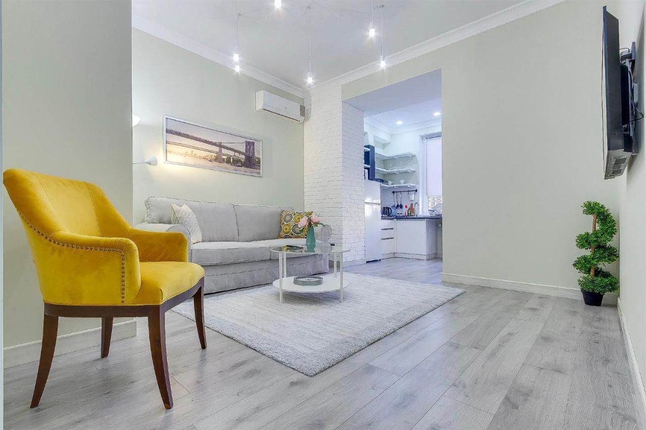 Opera Apartments Алма Ата Екстериор снимка