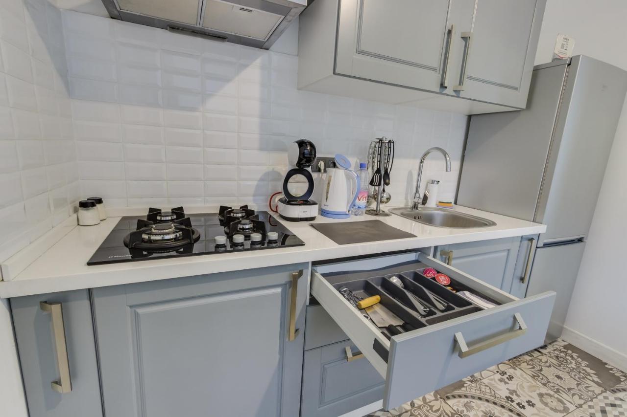 Opera Apartments Алма Ата Екстериор снимка